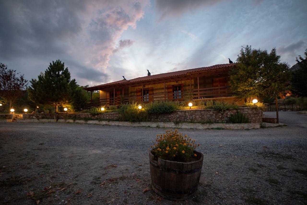 Orias Guesthouse & Farm Kalavryta Exterior foto