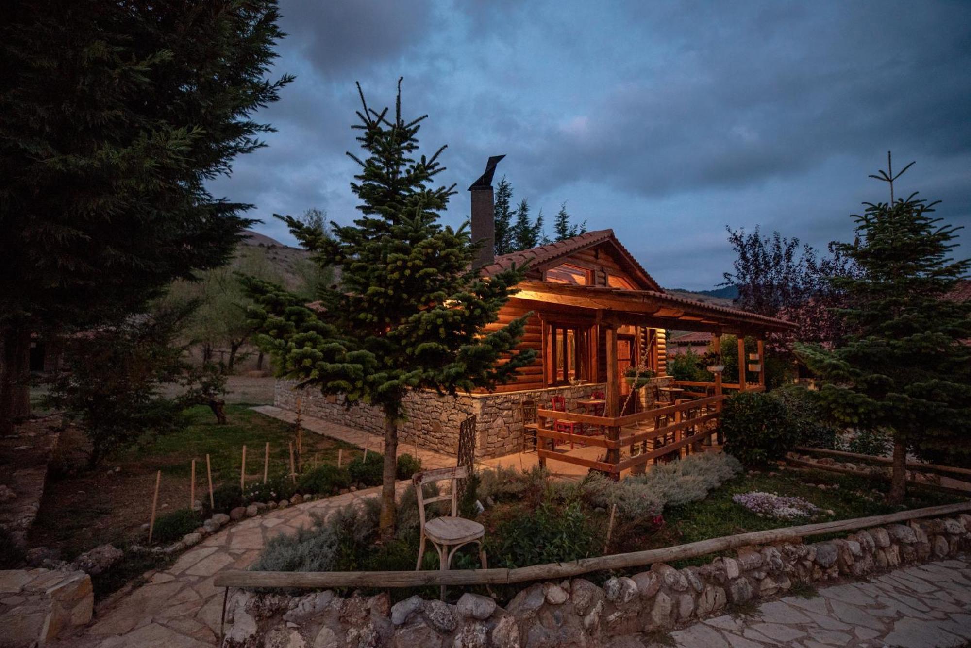 Orias Guesthouse & Farm Kalavryta Exterior foto