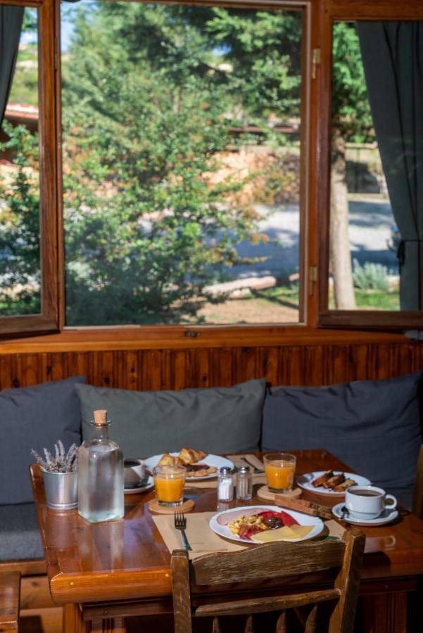 Orias Guesthouse & Farm Kalavryta Exterior foto